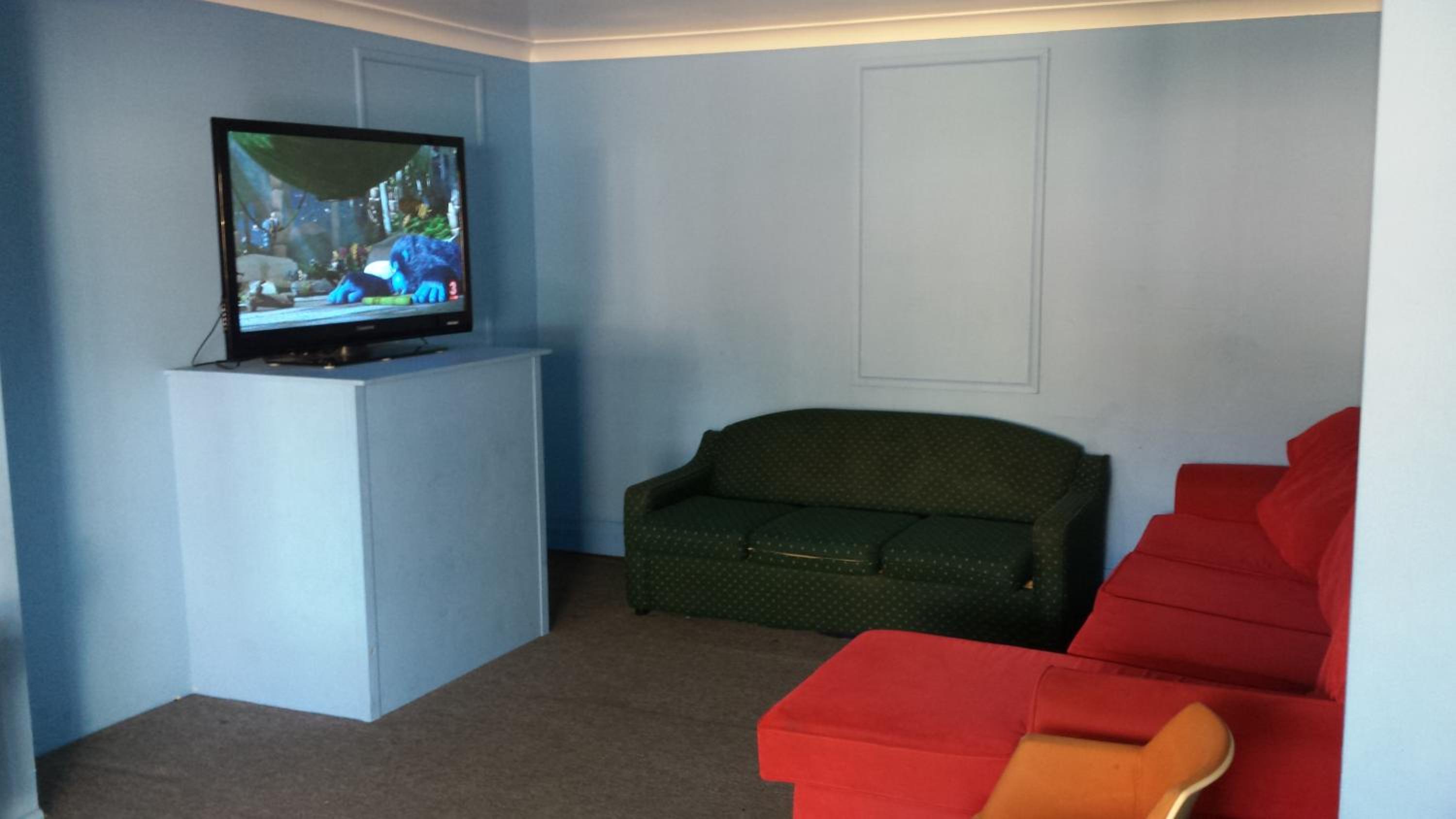 Smugglers Cove Holiday Village
