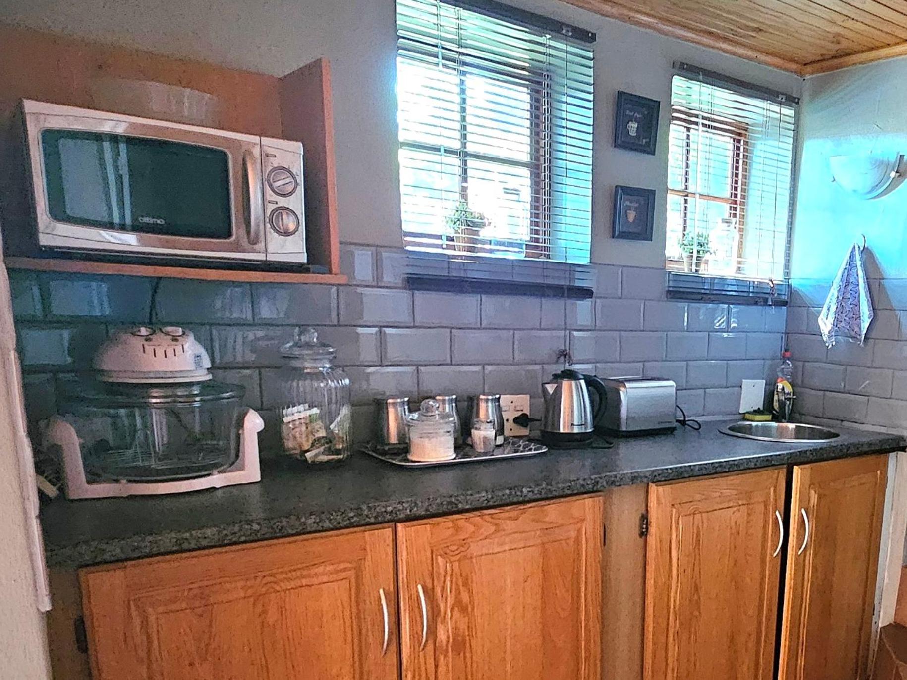Grobler's Haven Self catering cottage view 3