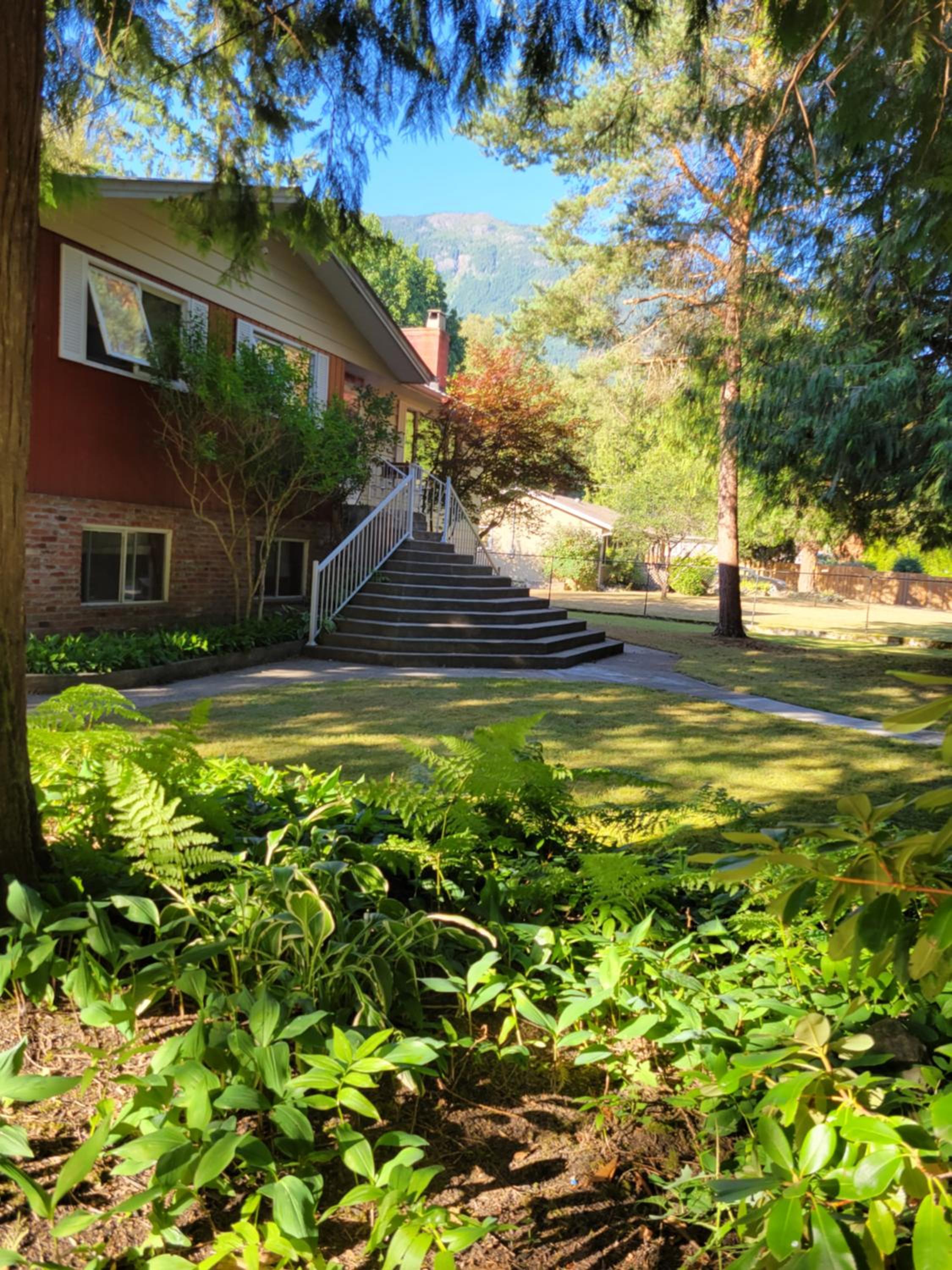 Riverbend Guest House