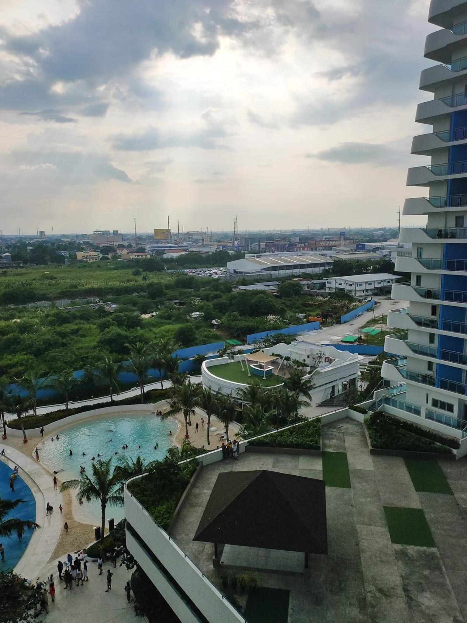Condo At Azure North San Fernado