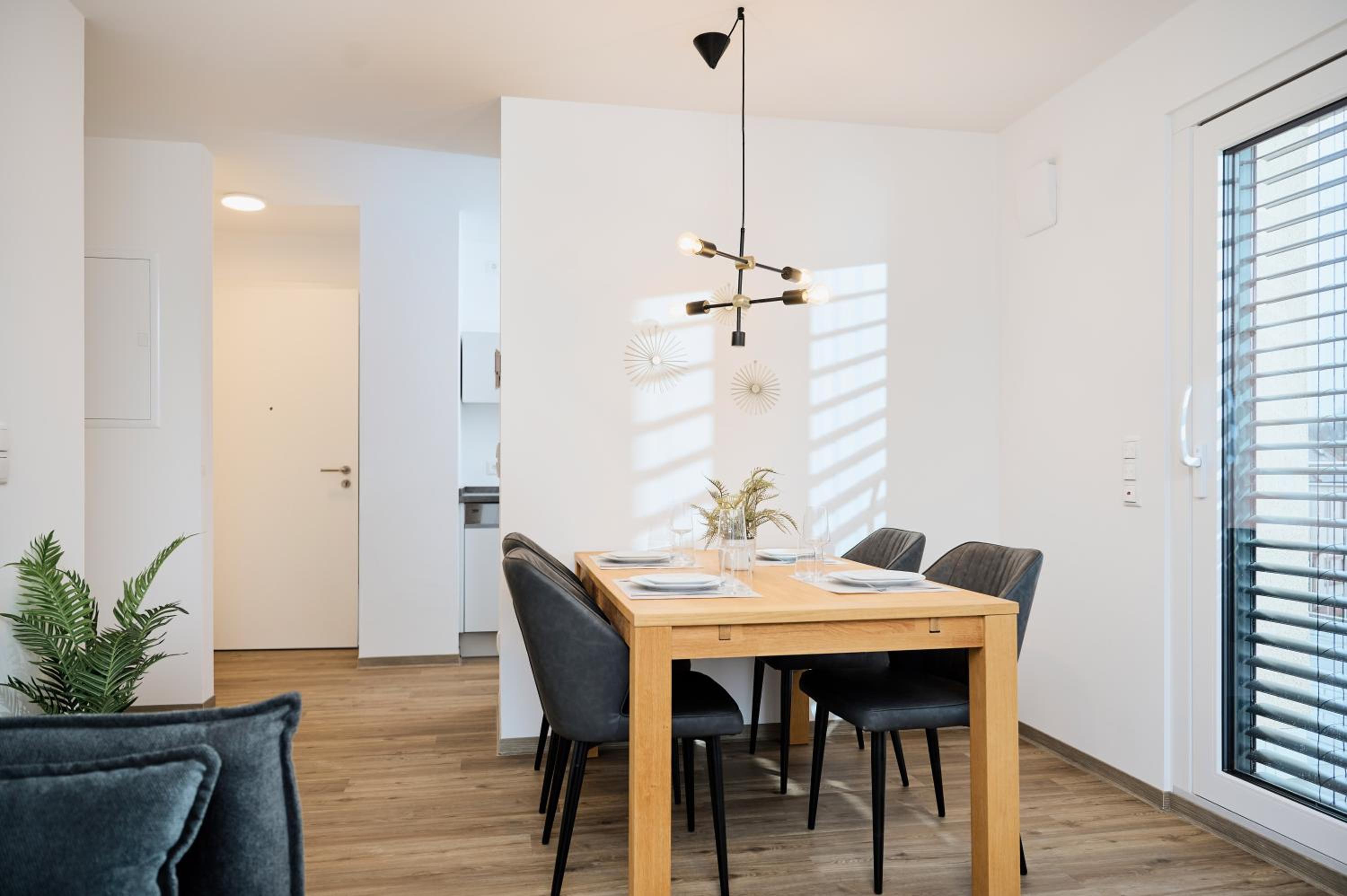 Rent4Living Apartments WLAN I Tiefgarage I nahe dem Zentrum und Therme I Barrierearm