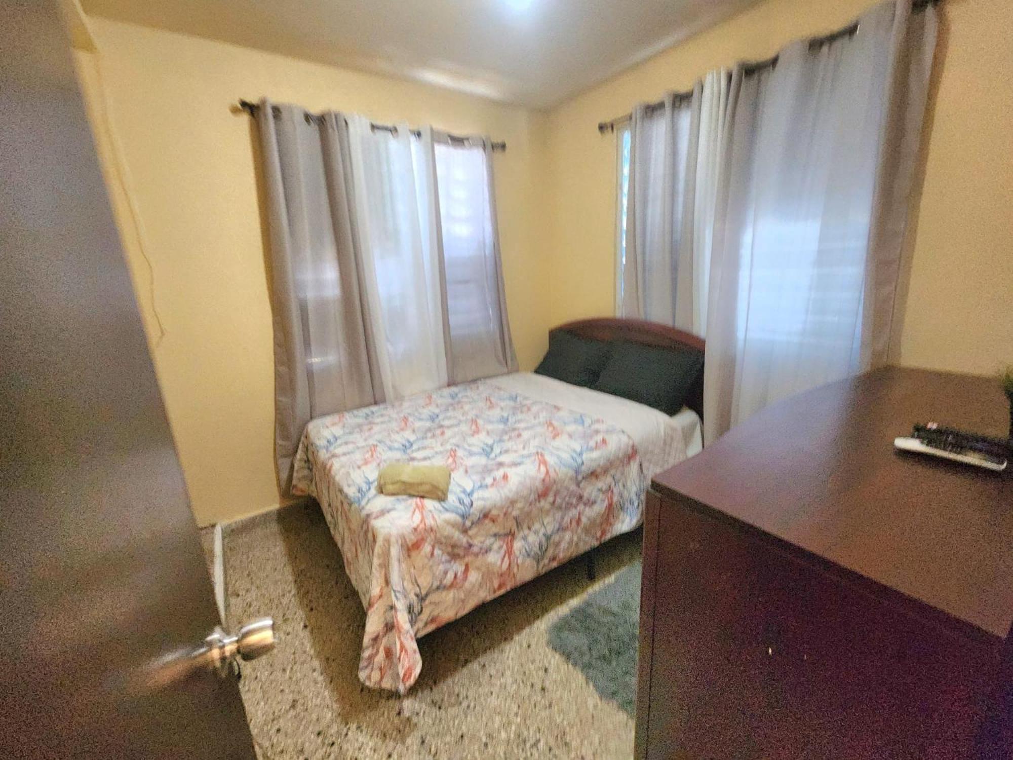 310 Del Valle Central, Freshly Remodeled 3 Bedroom Home Sleeps 8