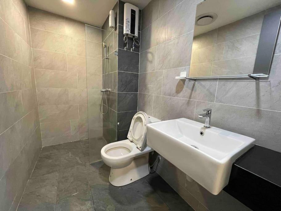 E1 Emporis Duplex SEGI KD Tropicana IKEA One Utama photo 5