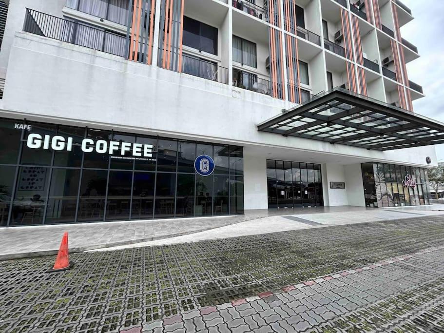 E1 Emporis Duplex SEGI KD Tropicana IKEA One Utama photo 7