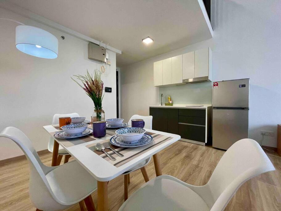 E1 Emporis Duplex SEGI KD Tropicana IKEA One Utama photo 8