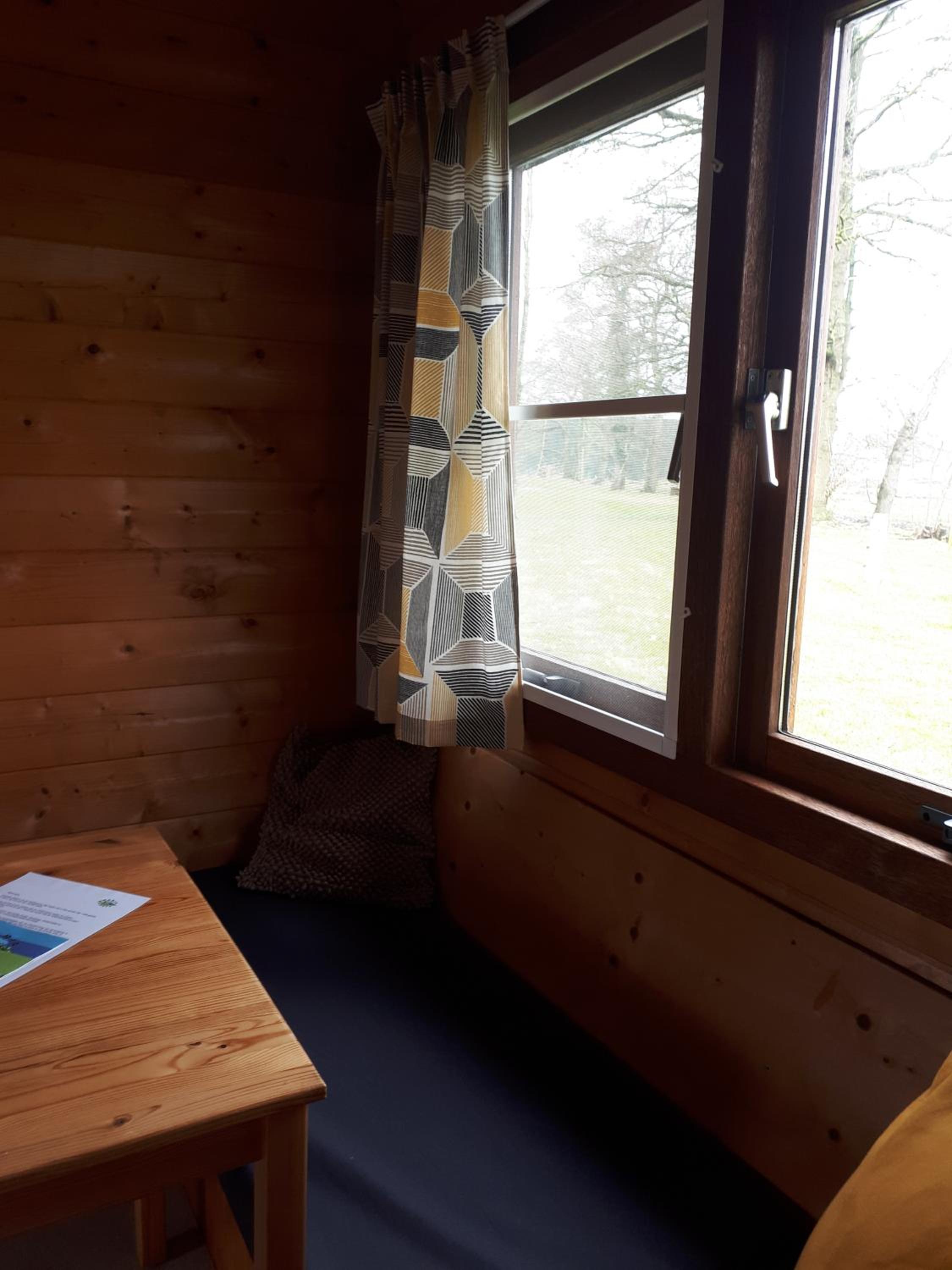 Trekkershut in de natuur view 4