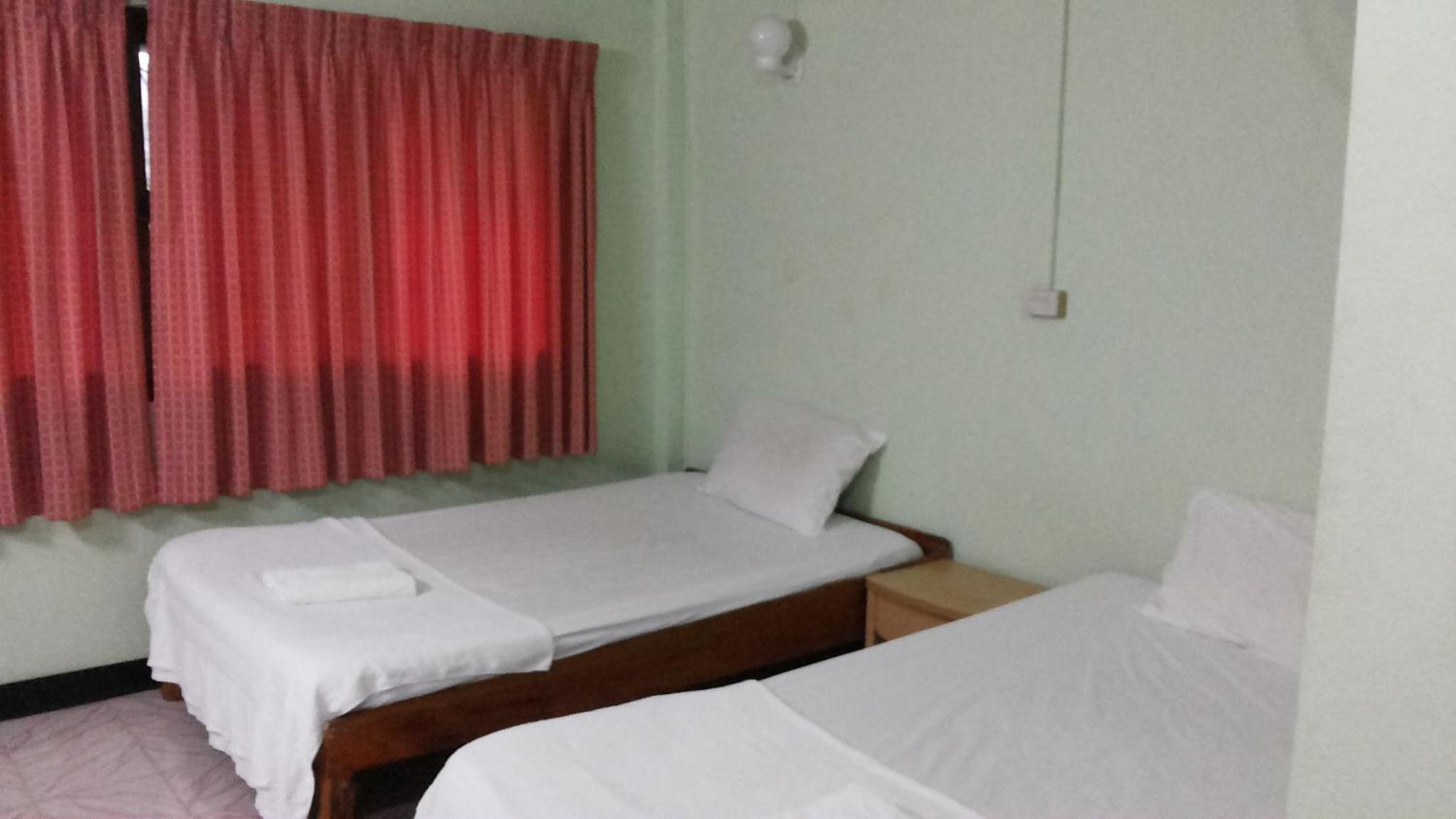 Lovely Lanta Resort