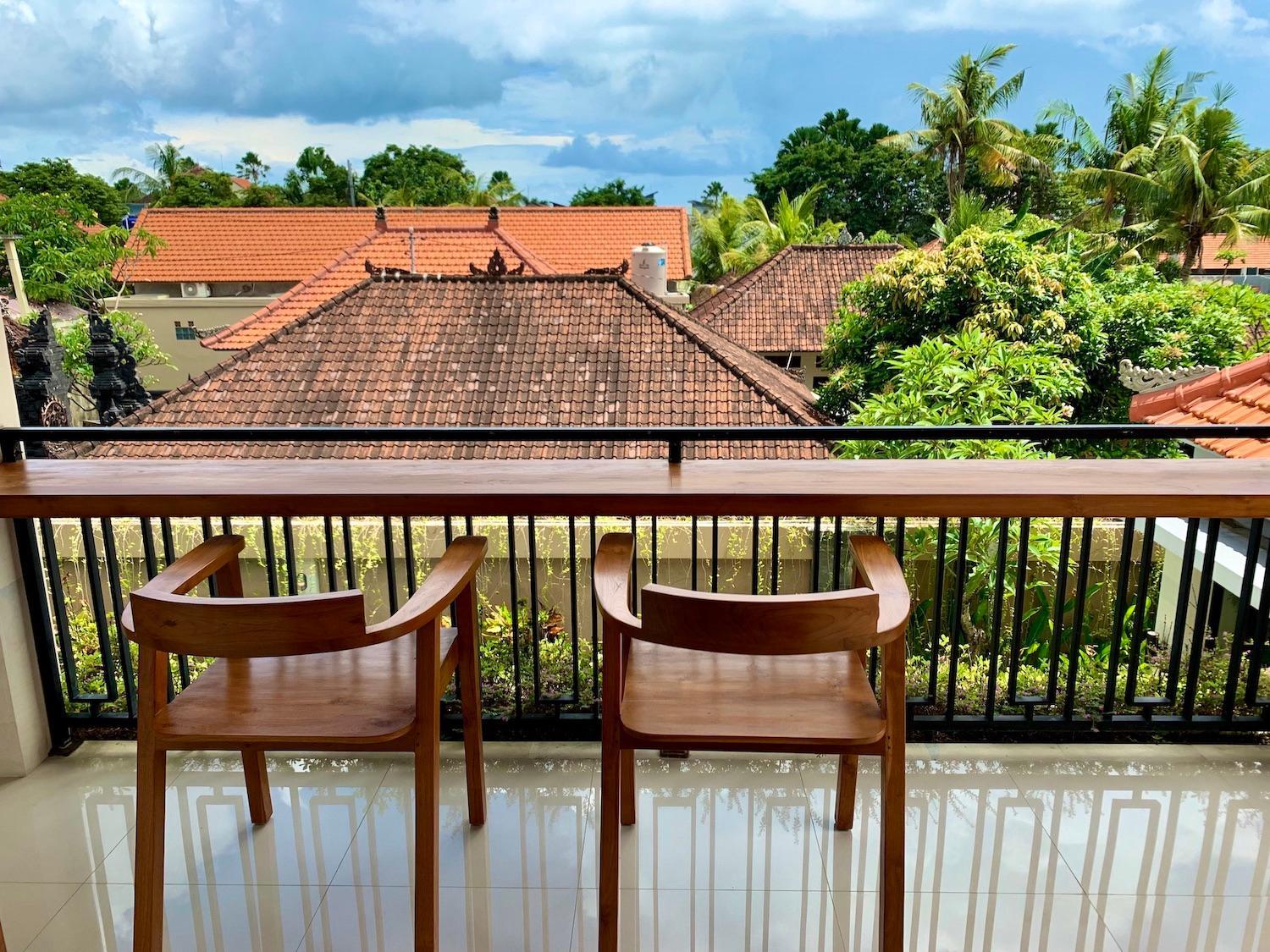 Villa Kumaru Luxury 4BR inc breakfast and airport pickup