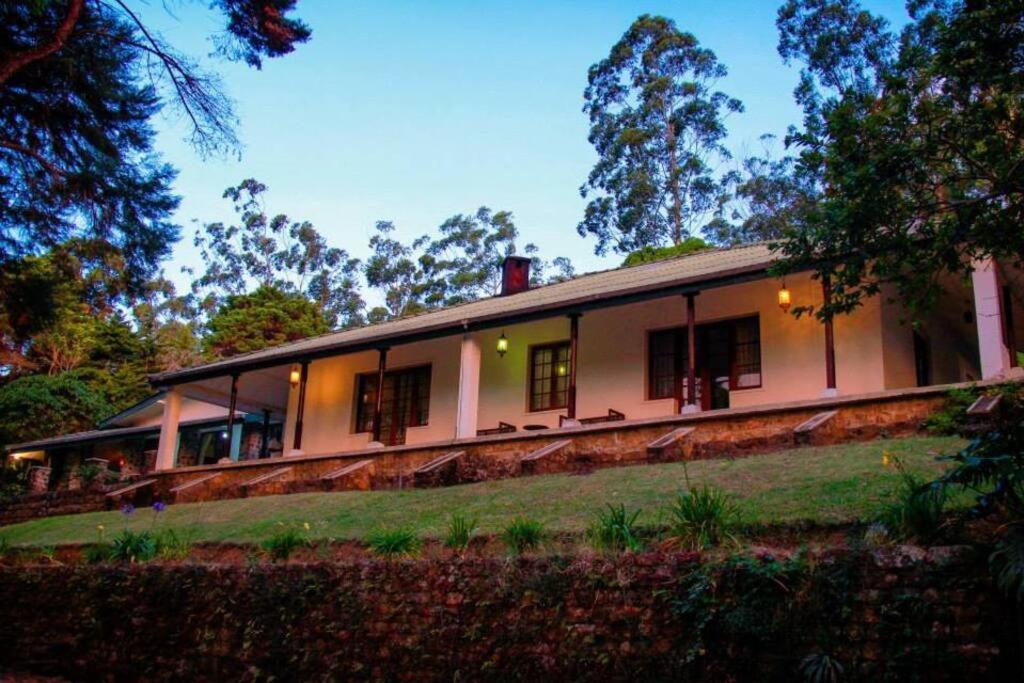 Eastland Bungalow, Hewaheta, Kandy view 5