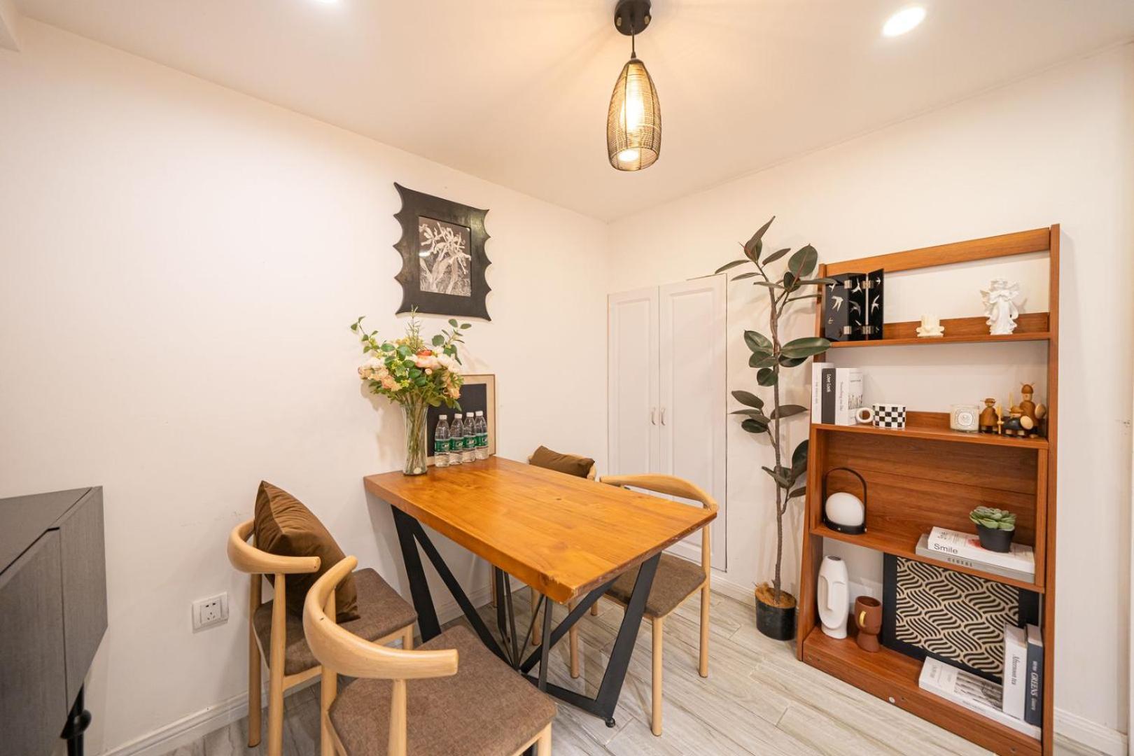 Shanghai Hills&Well-time MCM Family loft Near Line2 and line13 West Nanjing Road