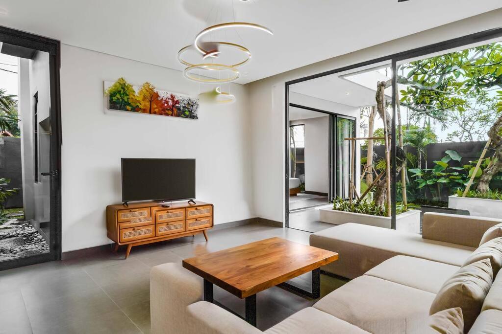 Villa Dhiantus by BaliSuperHost