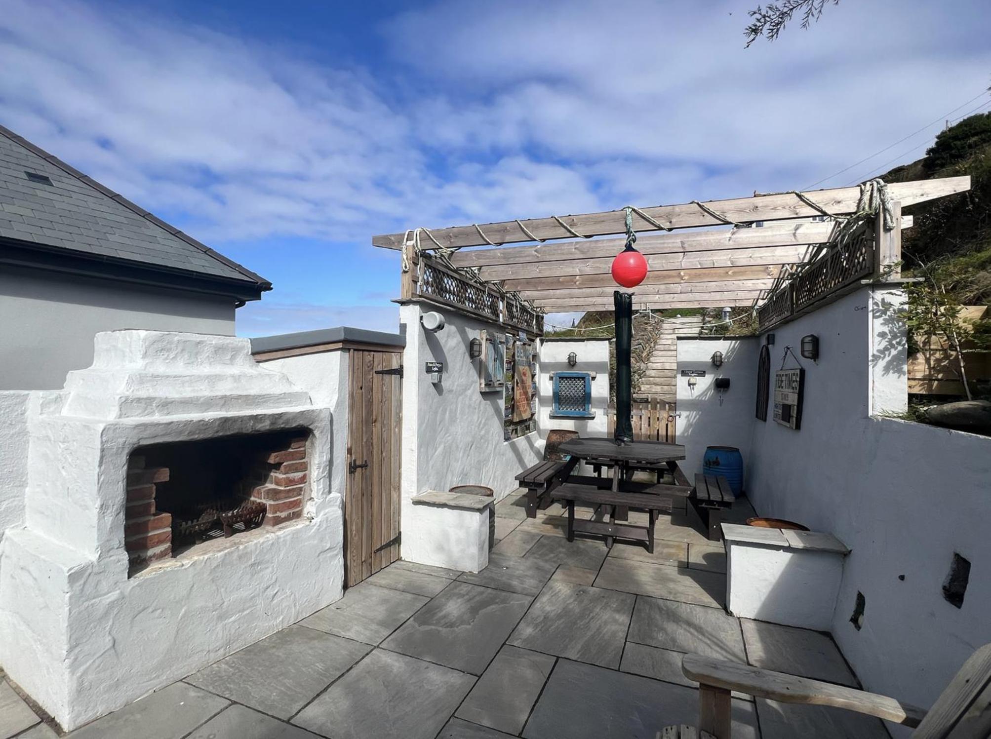 UPPER BEACH HOUSE view 4