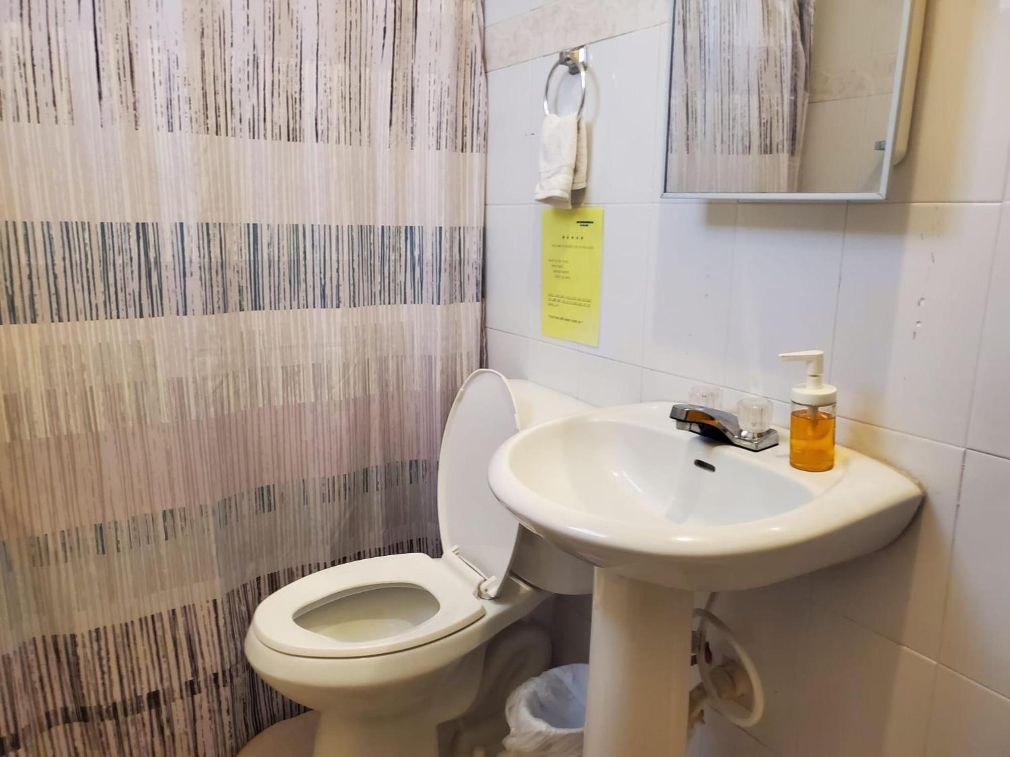 Del Valle Central Casa near Trendy Calle Loiza- One bedroom with queen view 3