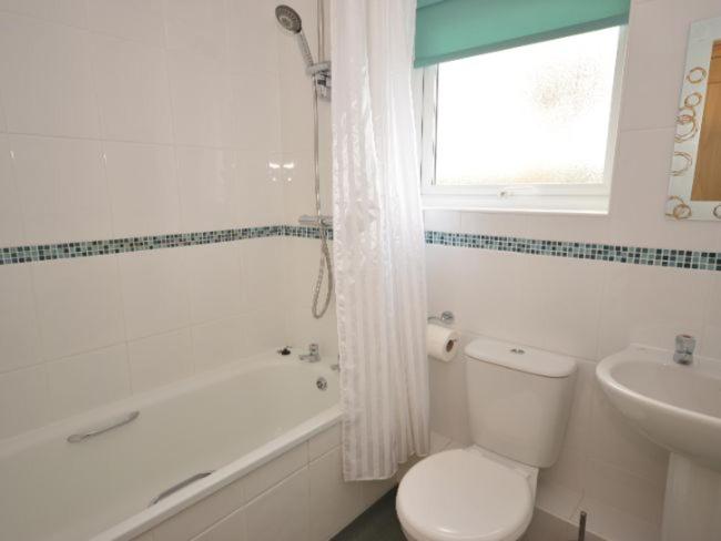 3 Bed in Crediton oc-waie3 view 3