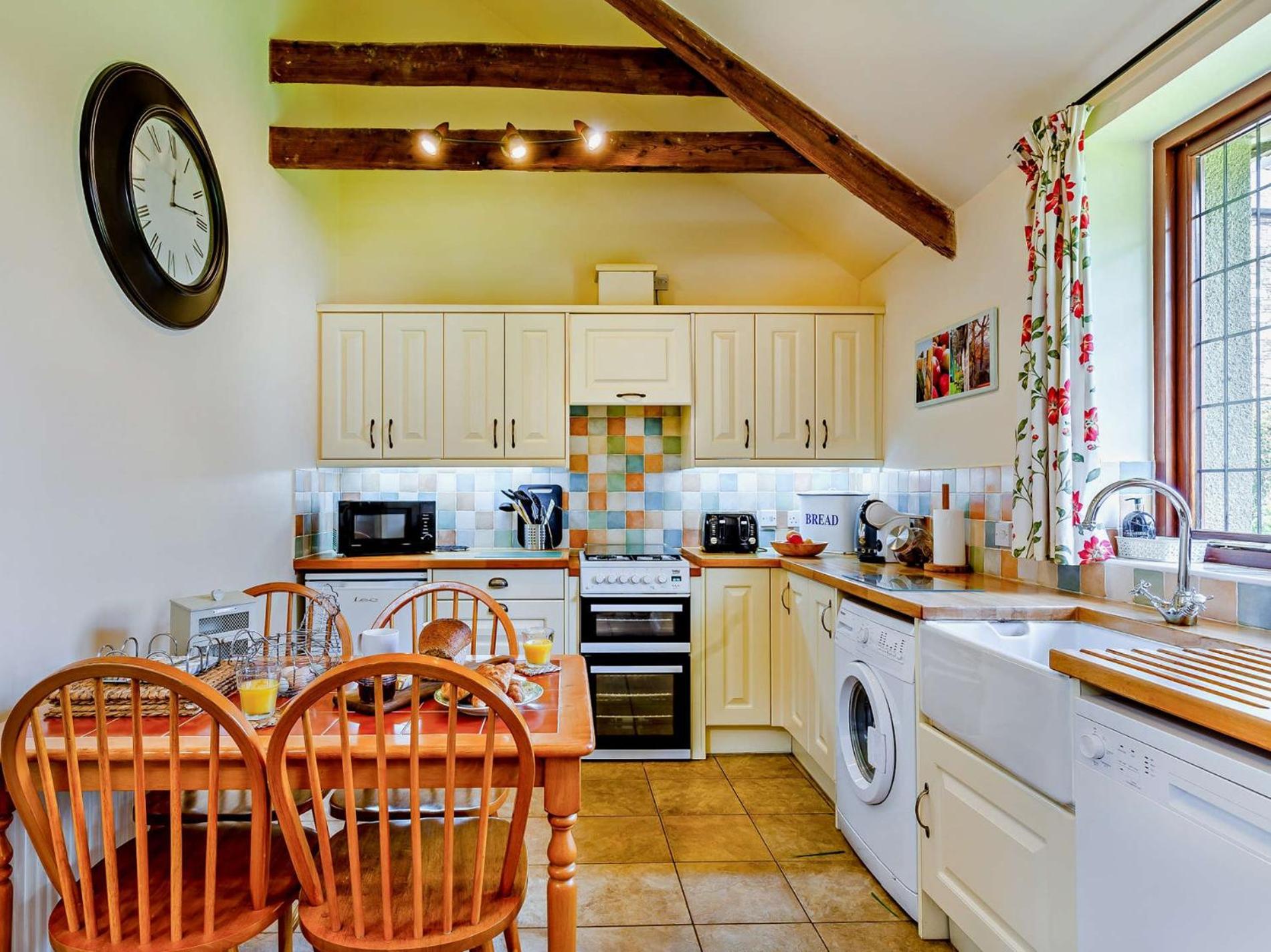 2 Bed in Callington oc-tyler view 5