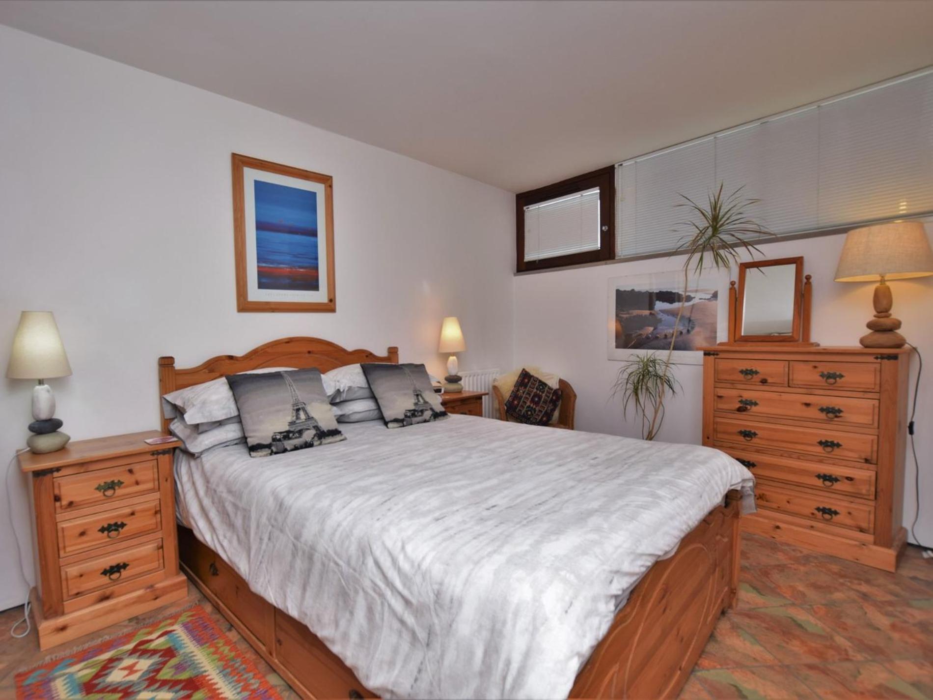 1 Bed in Westward Ho oc-npebb view 4