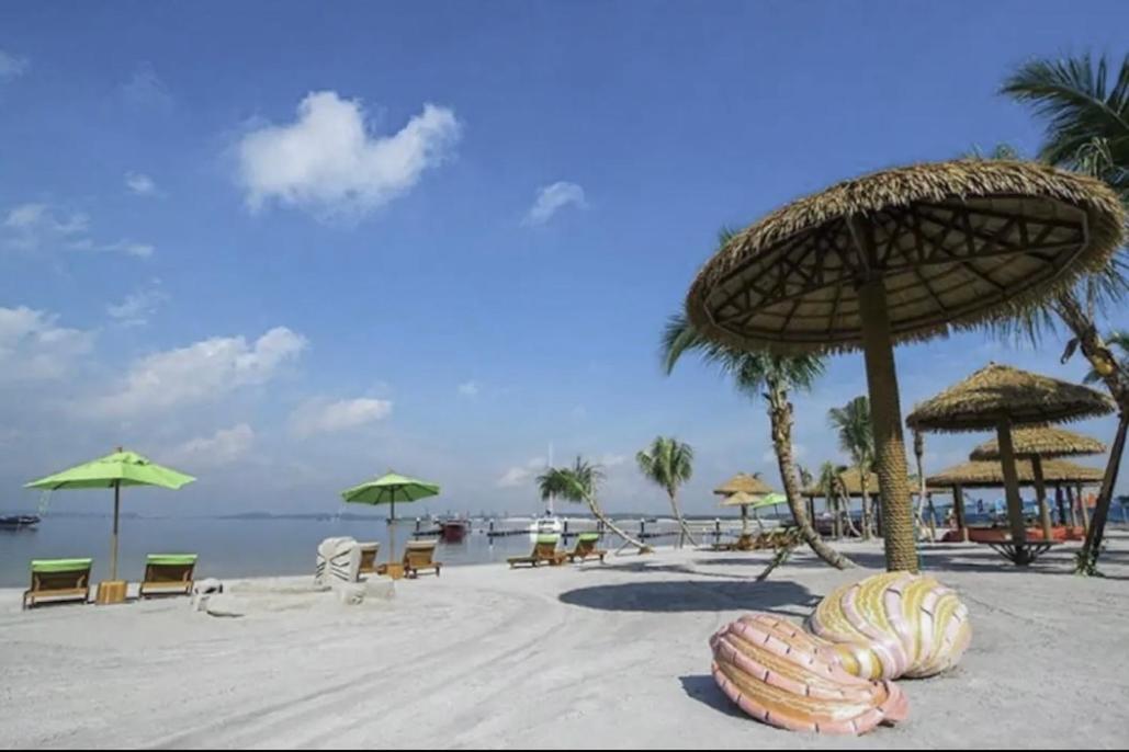 Dooga Ins-Dreamspace L37 Seaview Projector 1-6pax