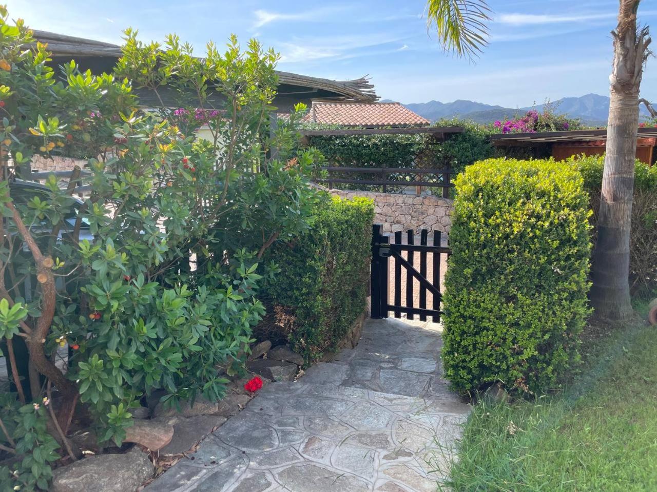 villa elena piscina privata view 4