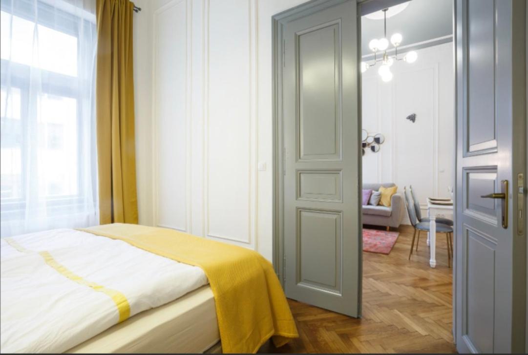 Urban Premier Suite