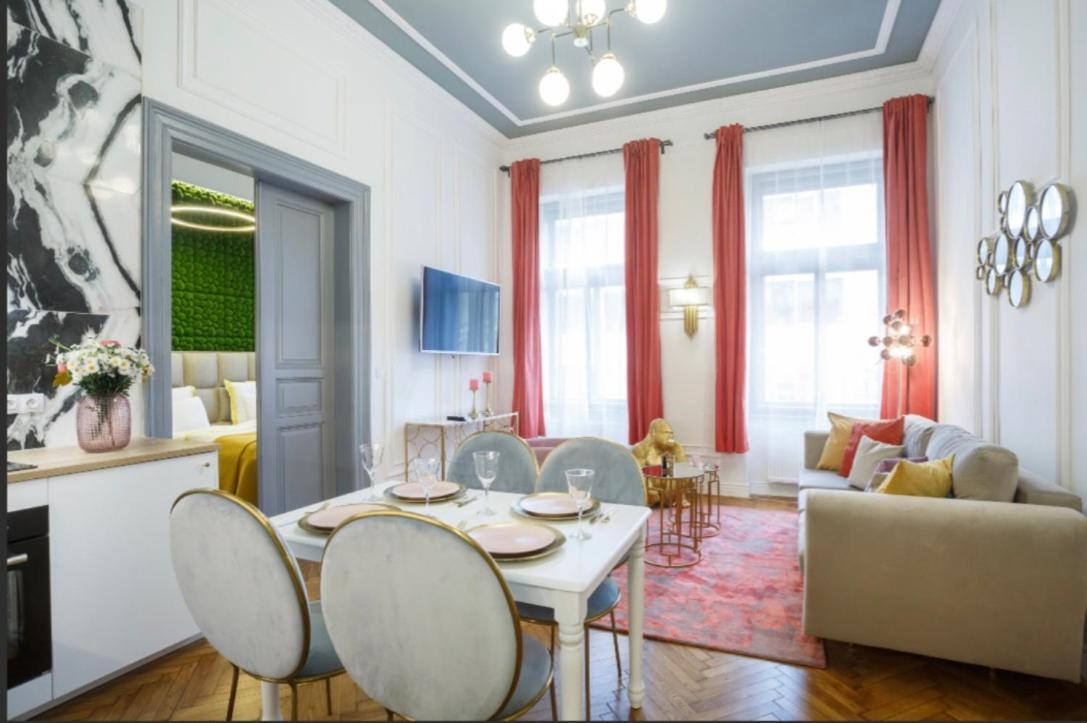 Urban Premier Suite