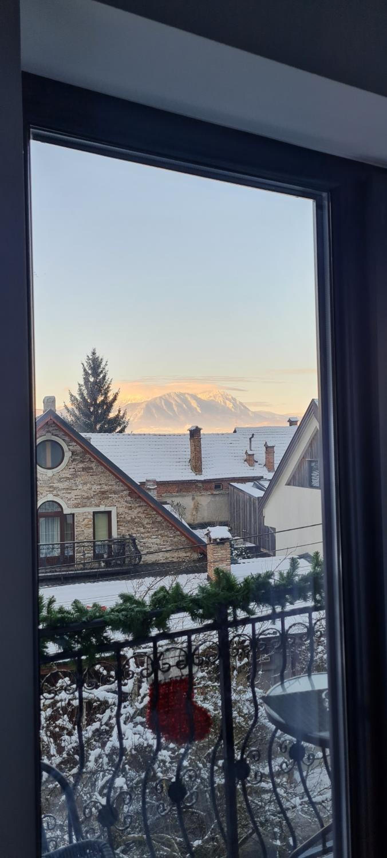 Casa Pe Vale view 3