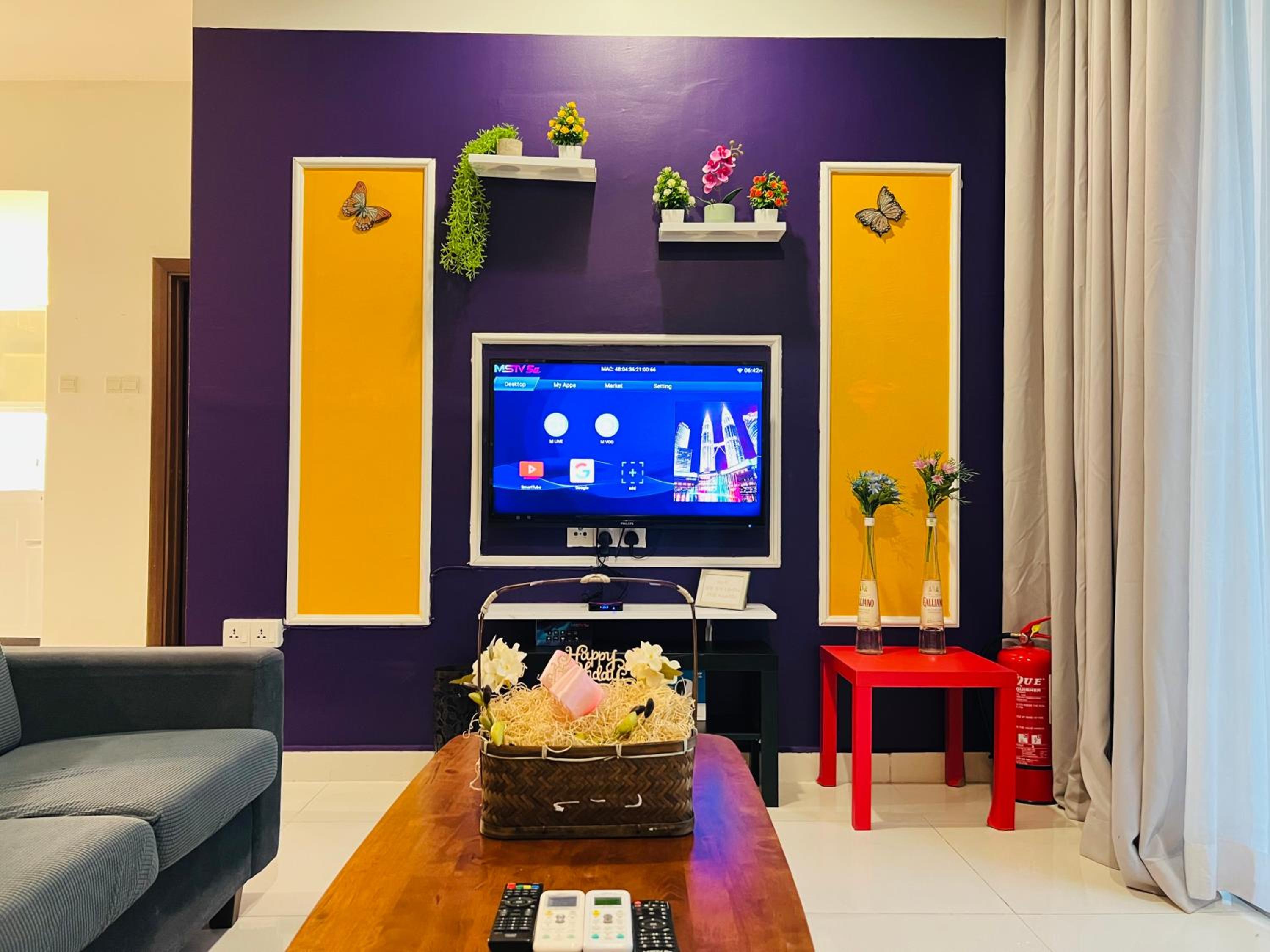 Empire Hostel Regalia