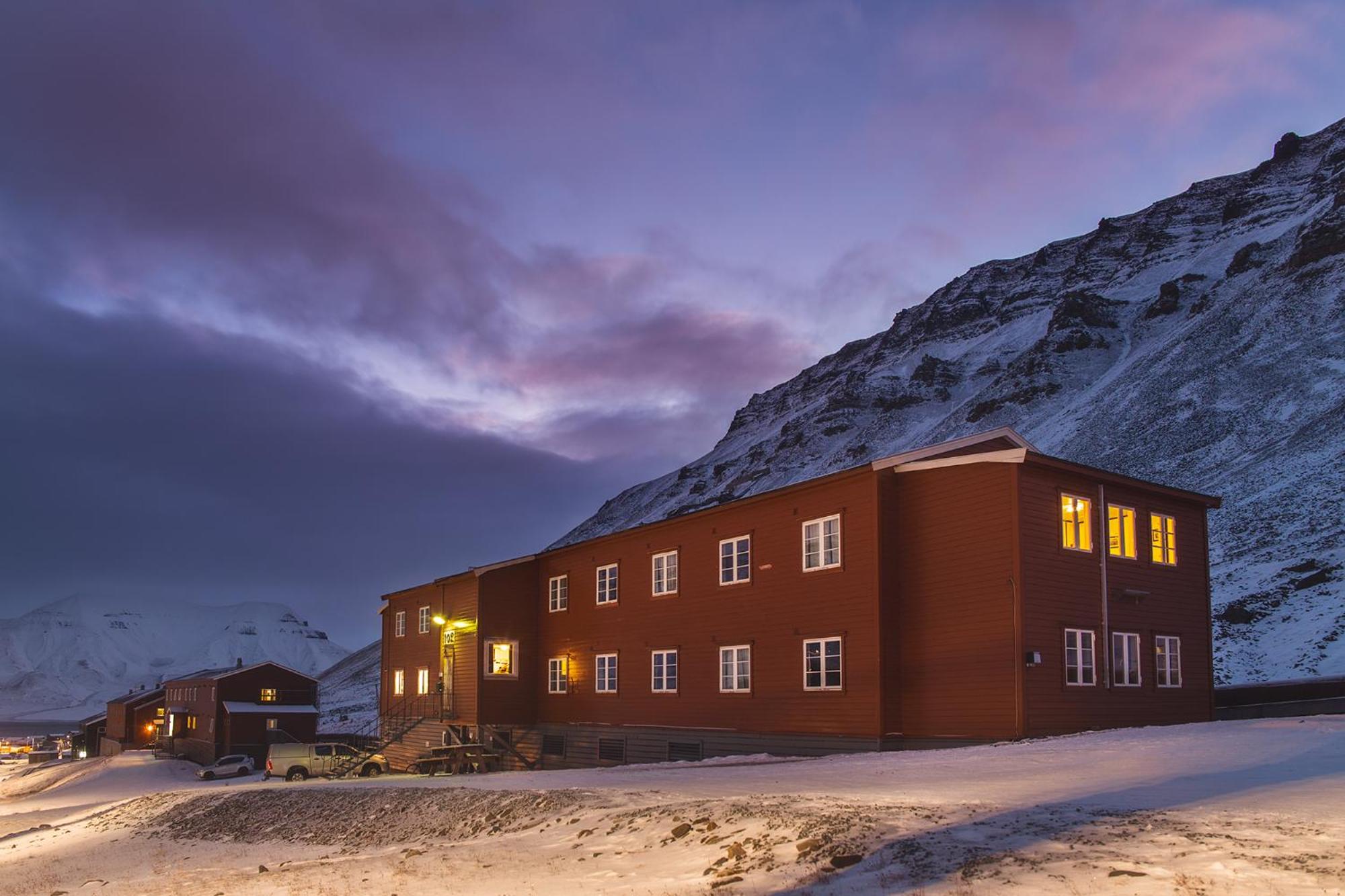 Gjestehuset 102 - your home away from home!