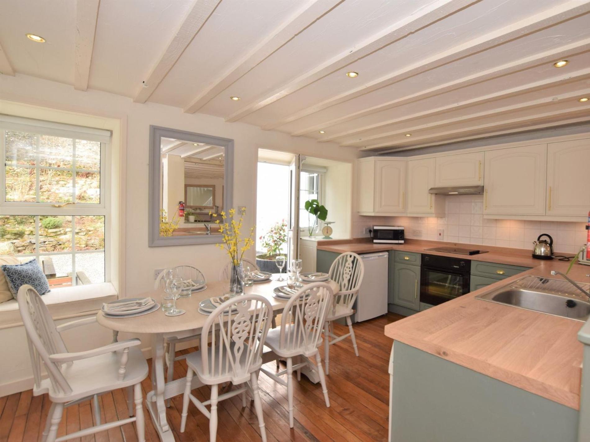 3 Bed in Conwy oc-tygos view 3