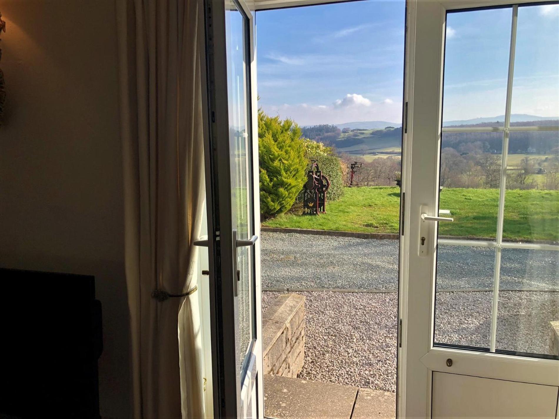 3 Bed in Conwy oc-tygos view 5