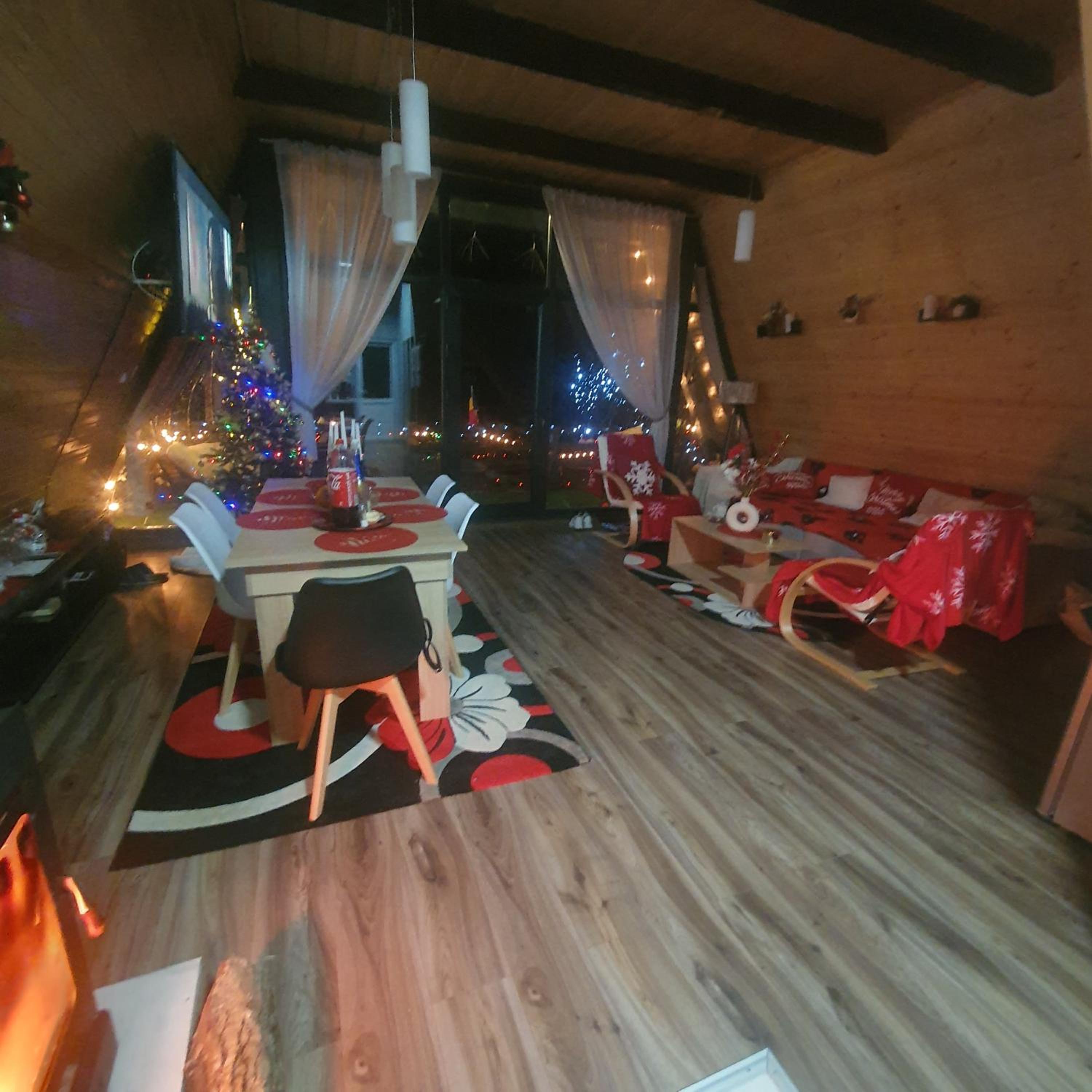 Cabana Apuseni Forest