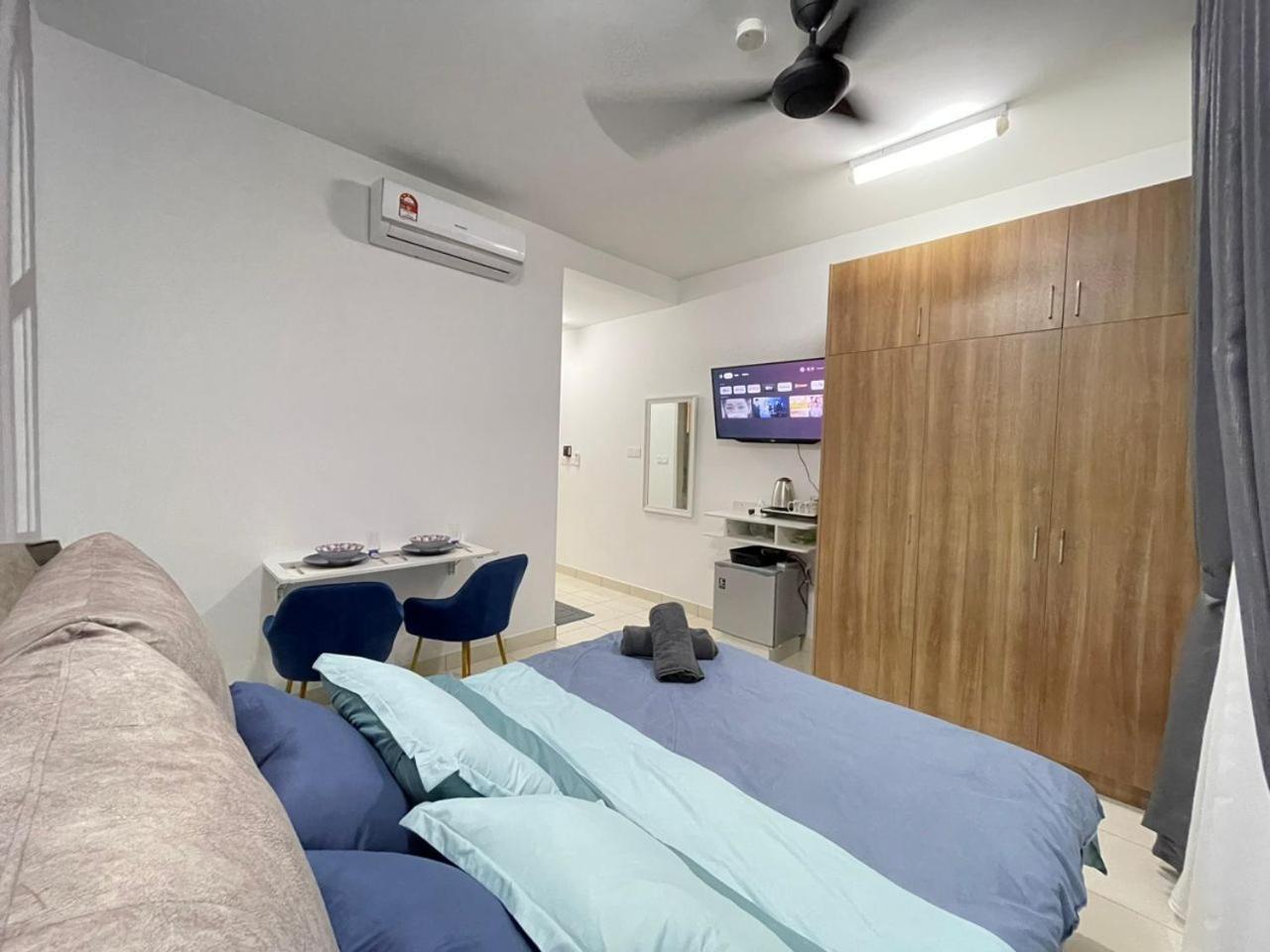 Lenore & Myna Suite at Alanis Residence Sepang, KLIA Homestay Apartment photo 2