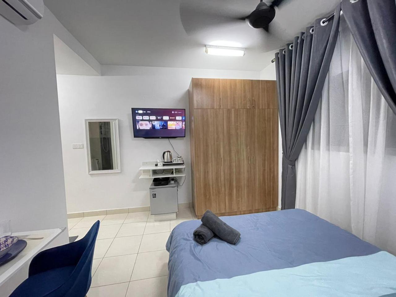 Lenore & Myna Suite at Alanis Residence Sepang, KLIA Homestay Apartment photo 3