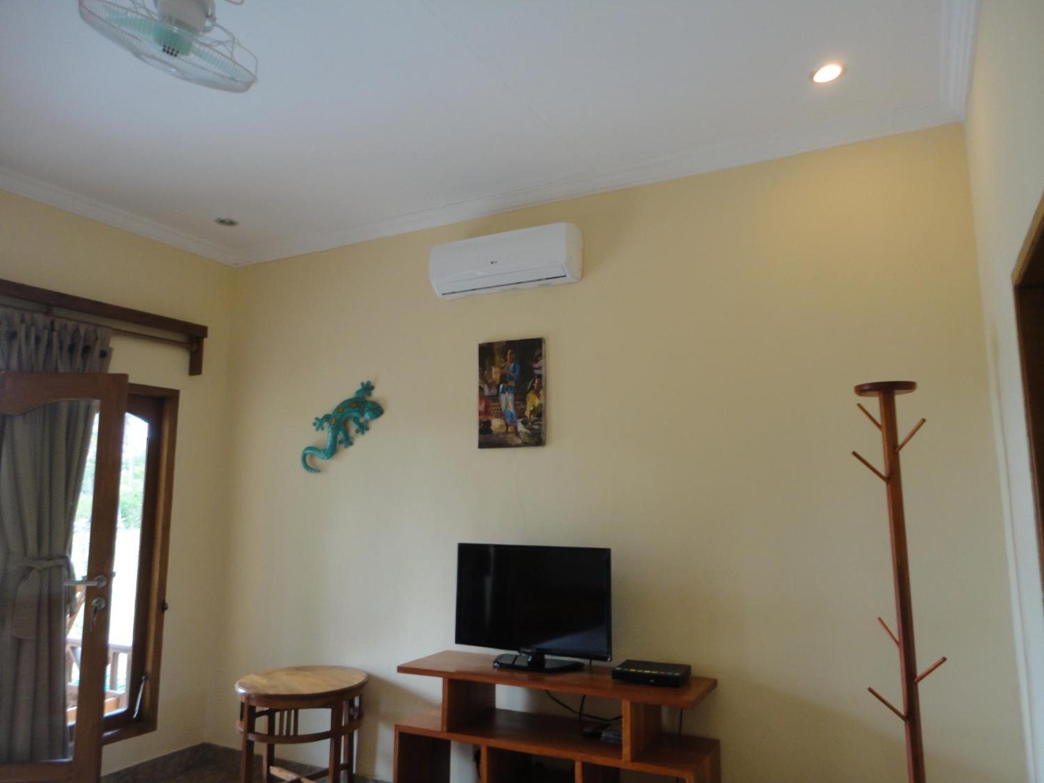 Photo 18