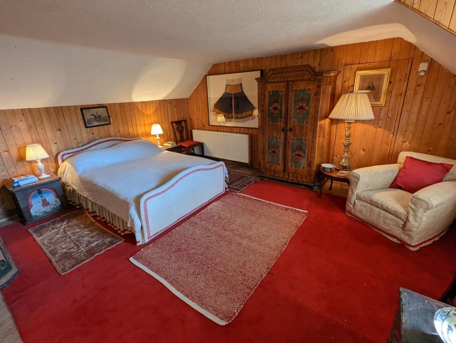 Sattelzimmer und Studio