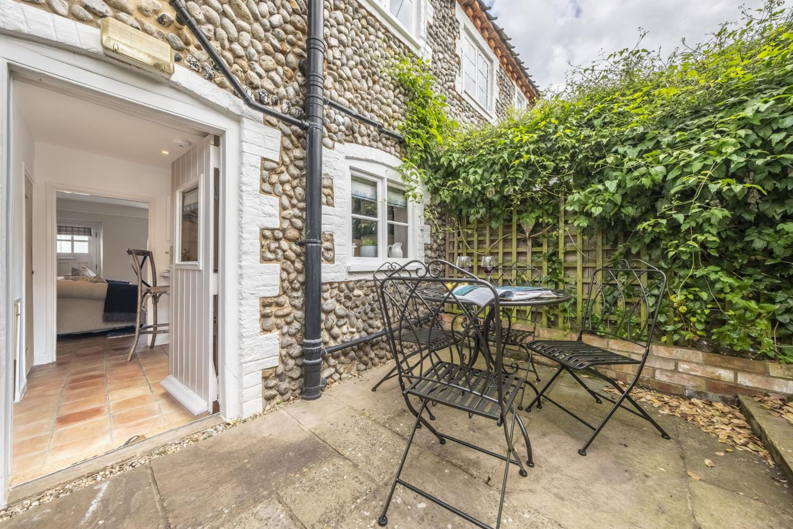 7 Albert Street view 5