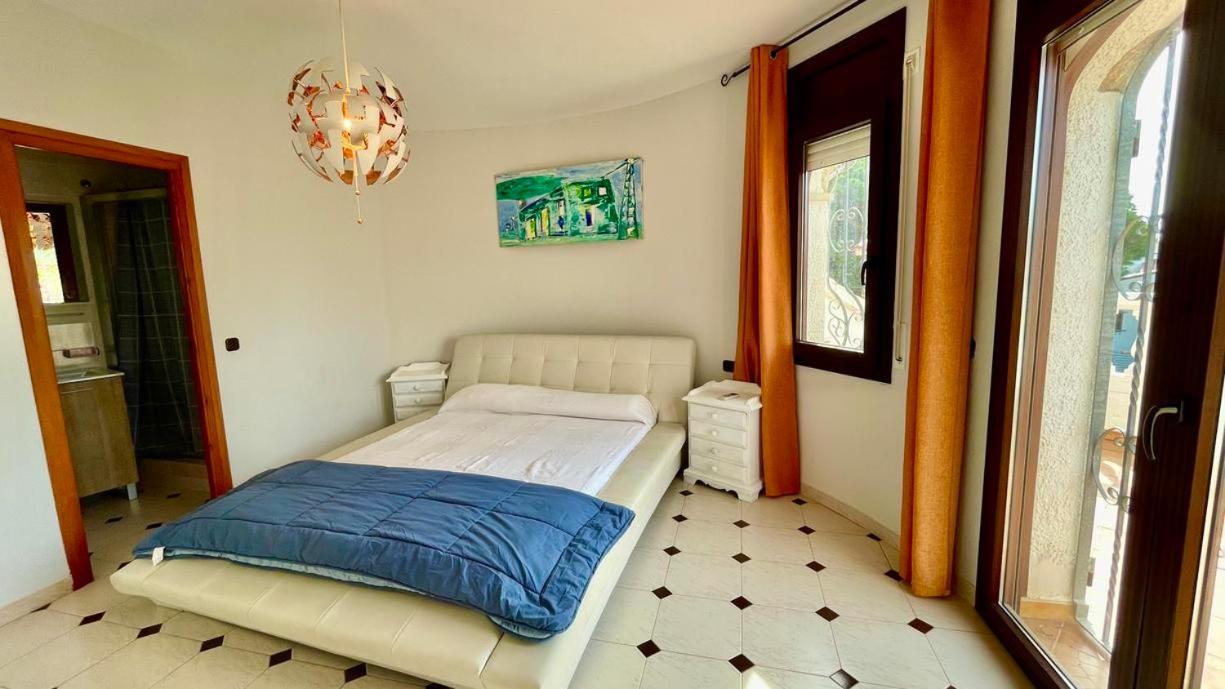 MEDDAYS VILLA CAPRICHO