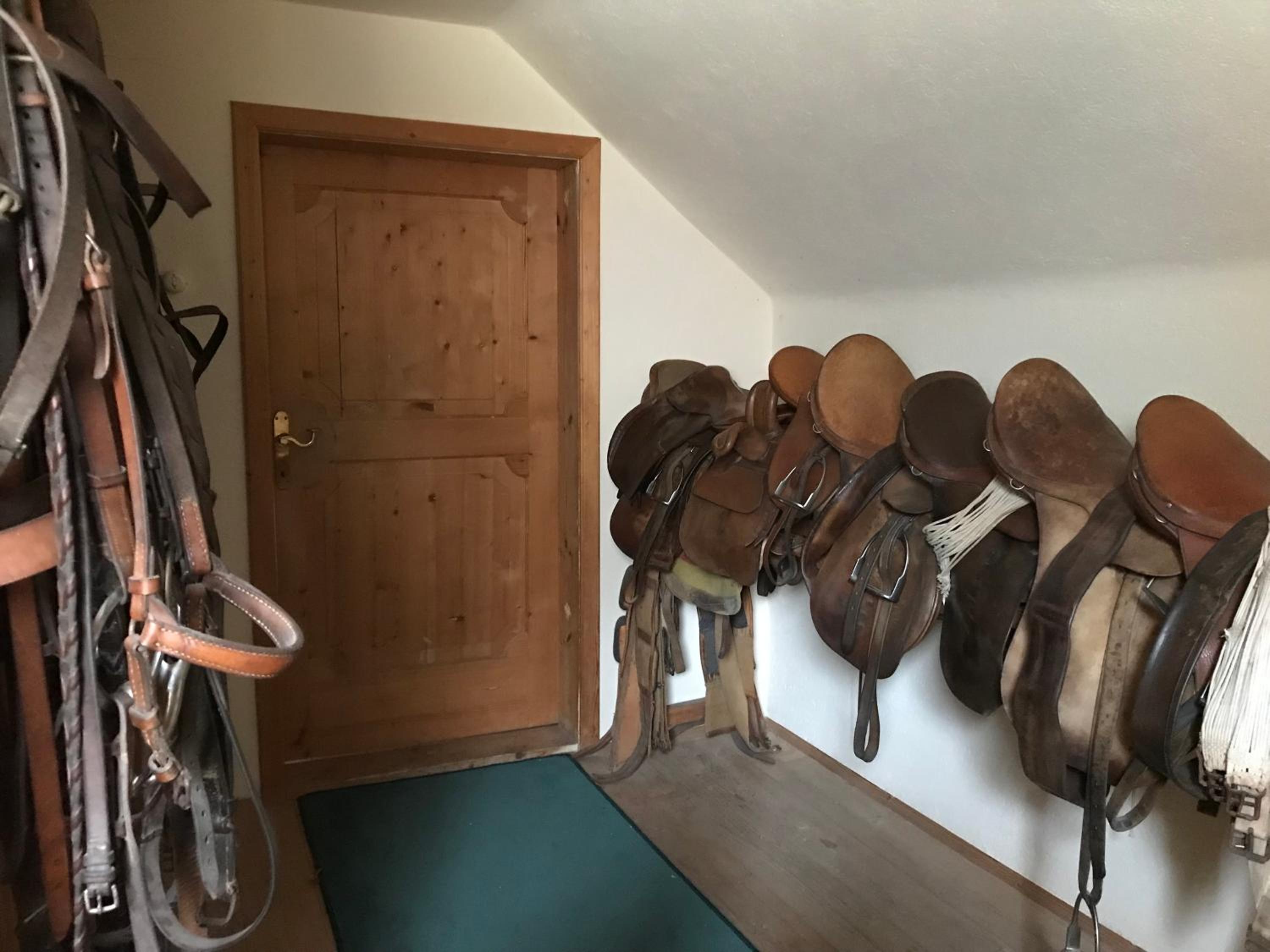 Sattelzimmer und Studio