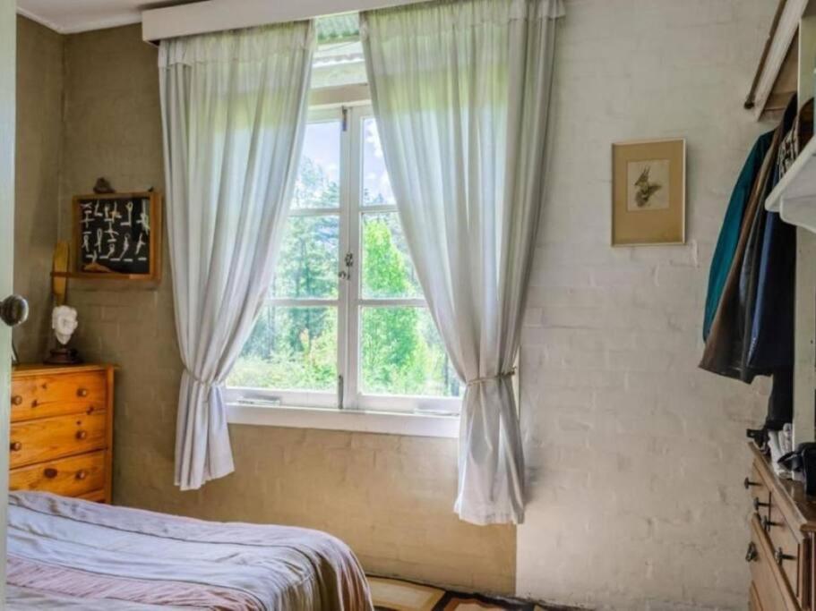 Ondini Cottage view 5