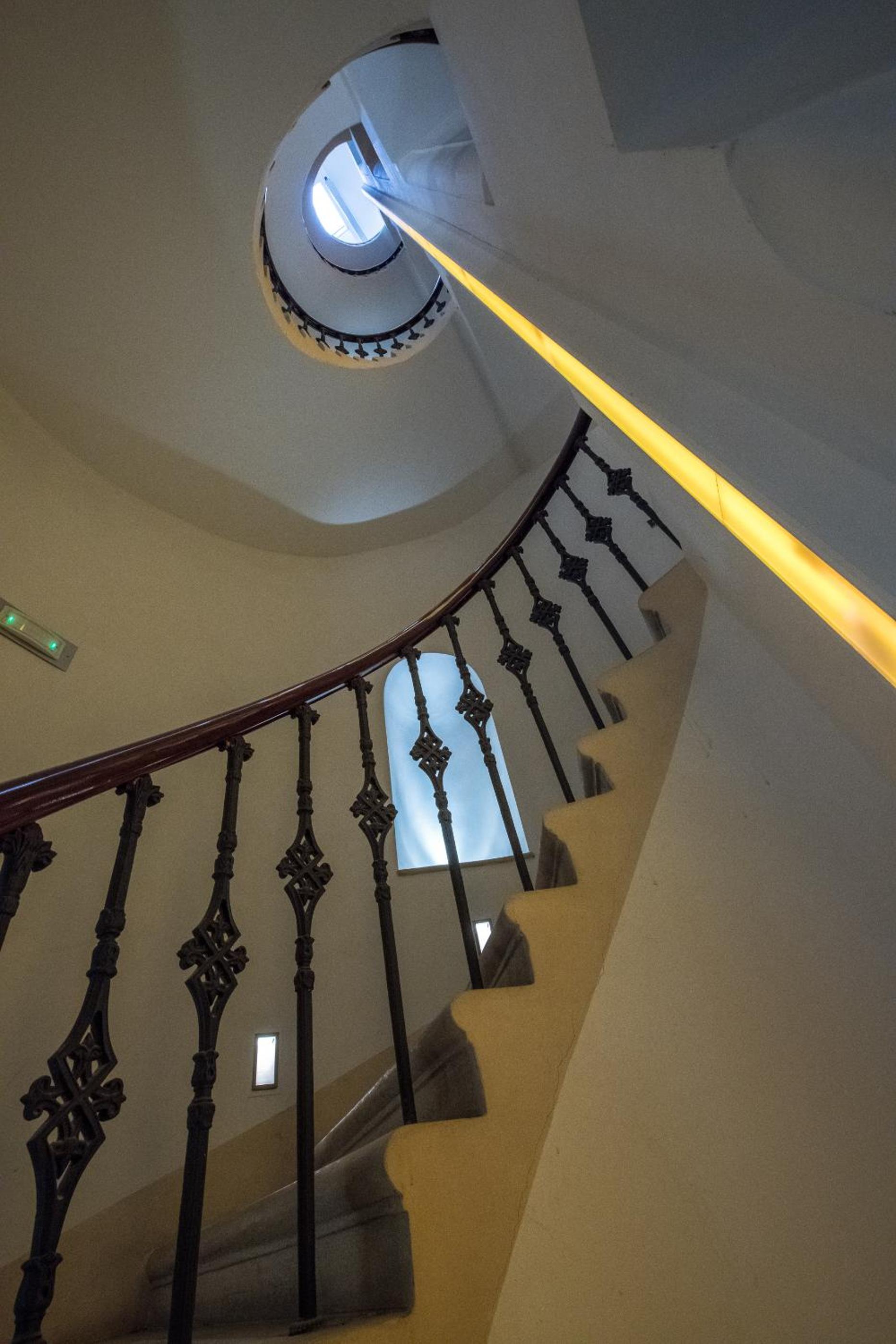 Upscale apartments in prime location near all sights