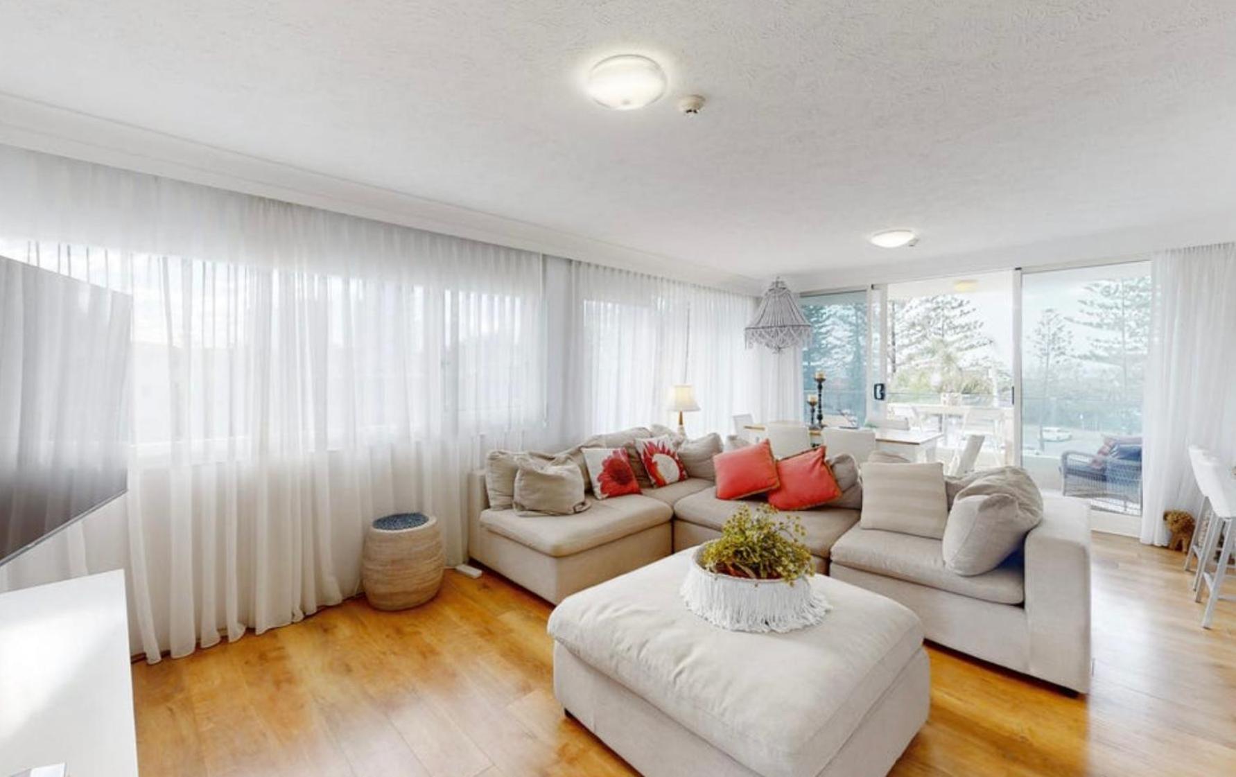Southern Cross - Hosted by Burleigh Letting