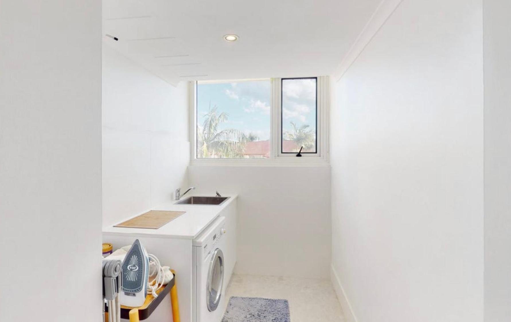 Southern Cross - Hosted by Burleigh Letting