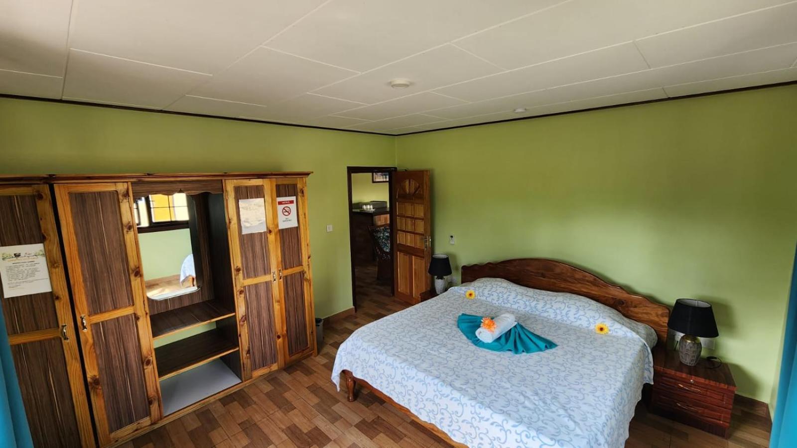Lianita's Cottage (Selfcatering)