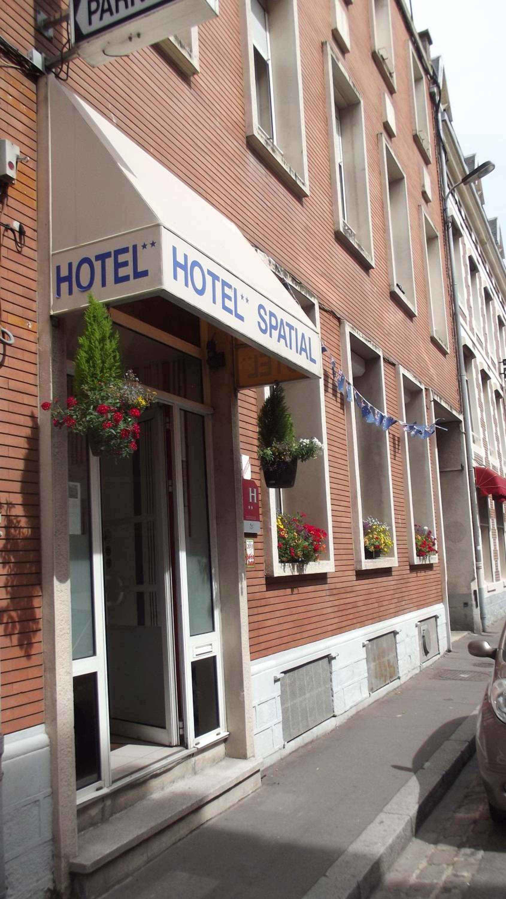 Hotel Au Spatial - Image 1