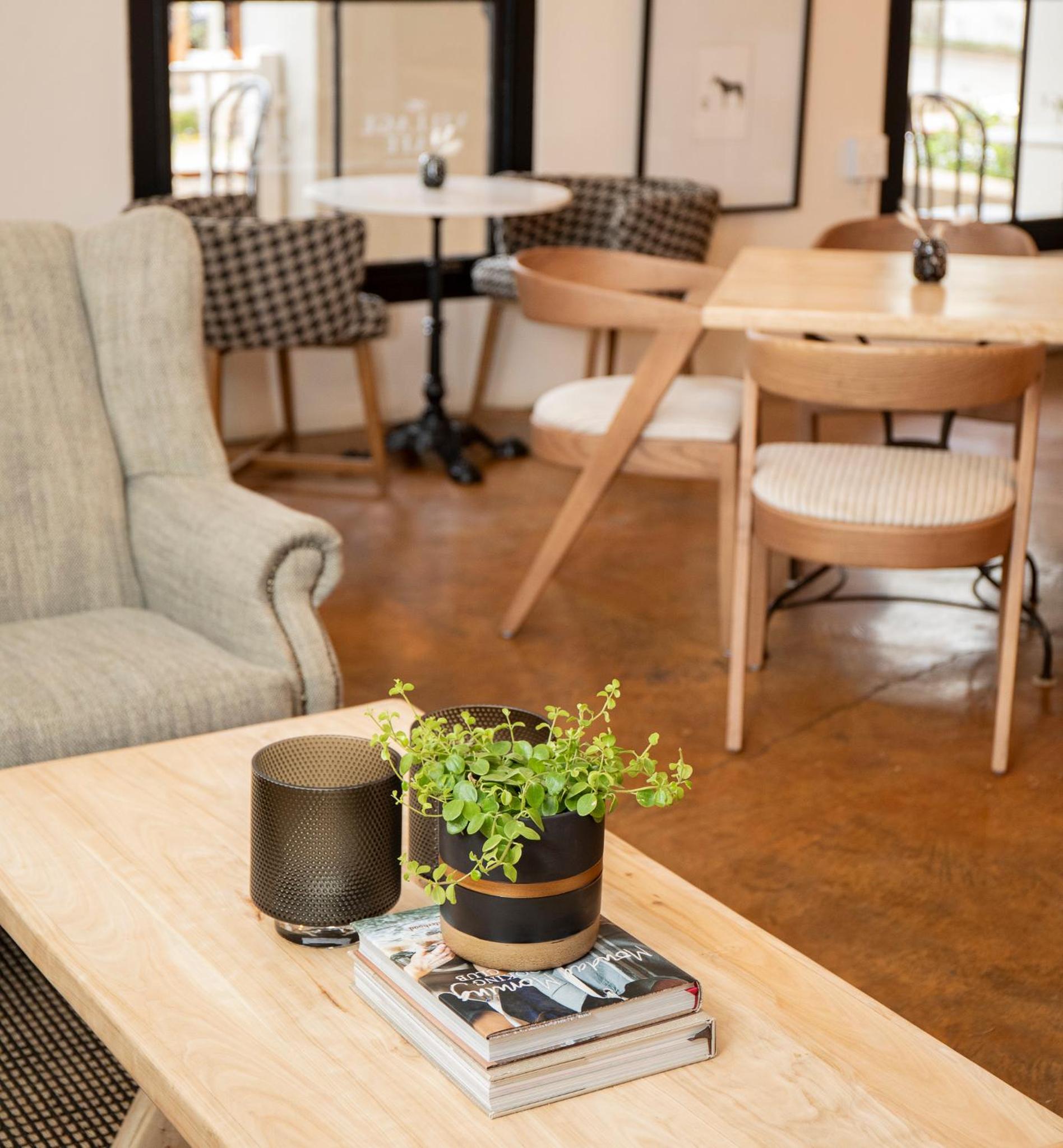 Quaint Gowrie Village Apartment