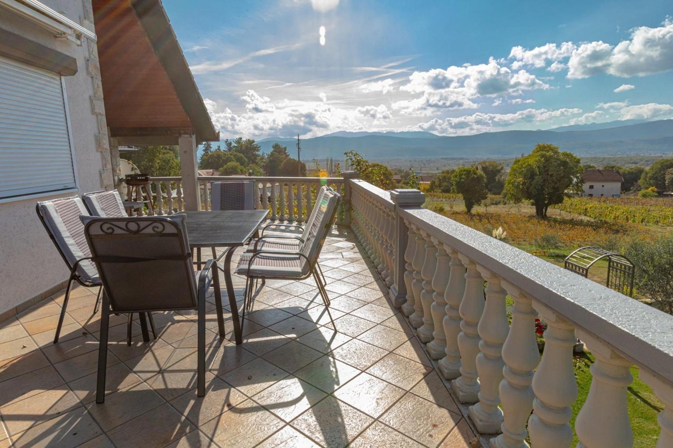 House Aronija with Swimming Pool