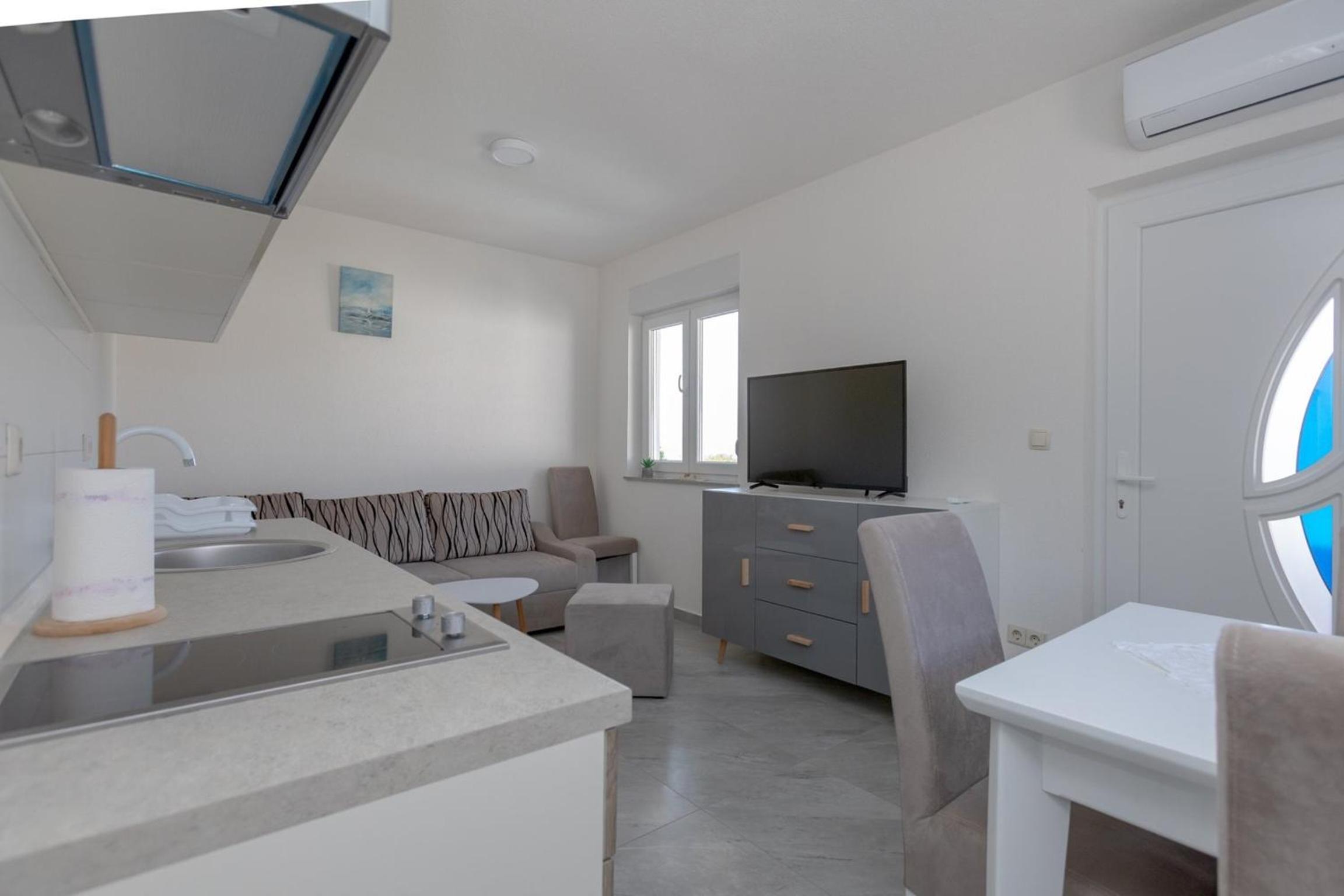 House Aronija with Swimming Pool