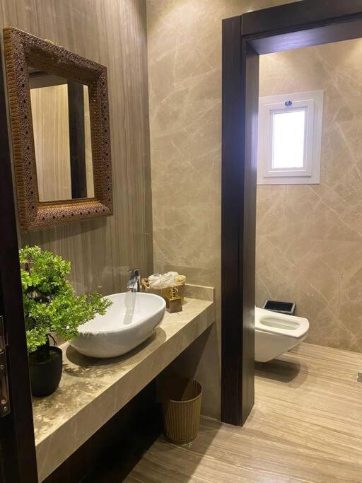 Spacious villa in golden square