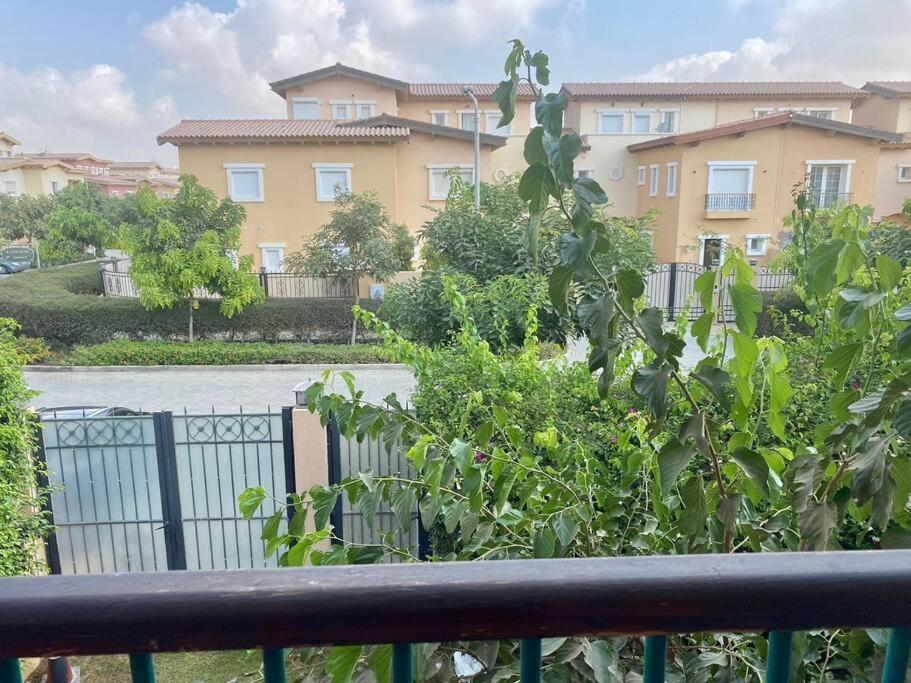 Spacious villa in golden square