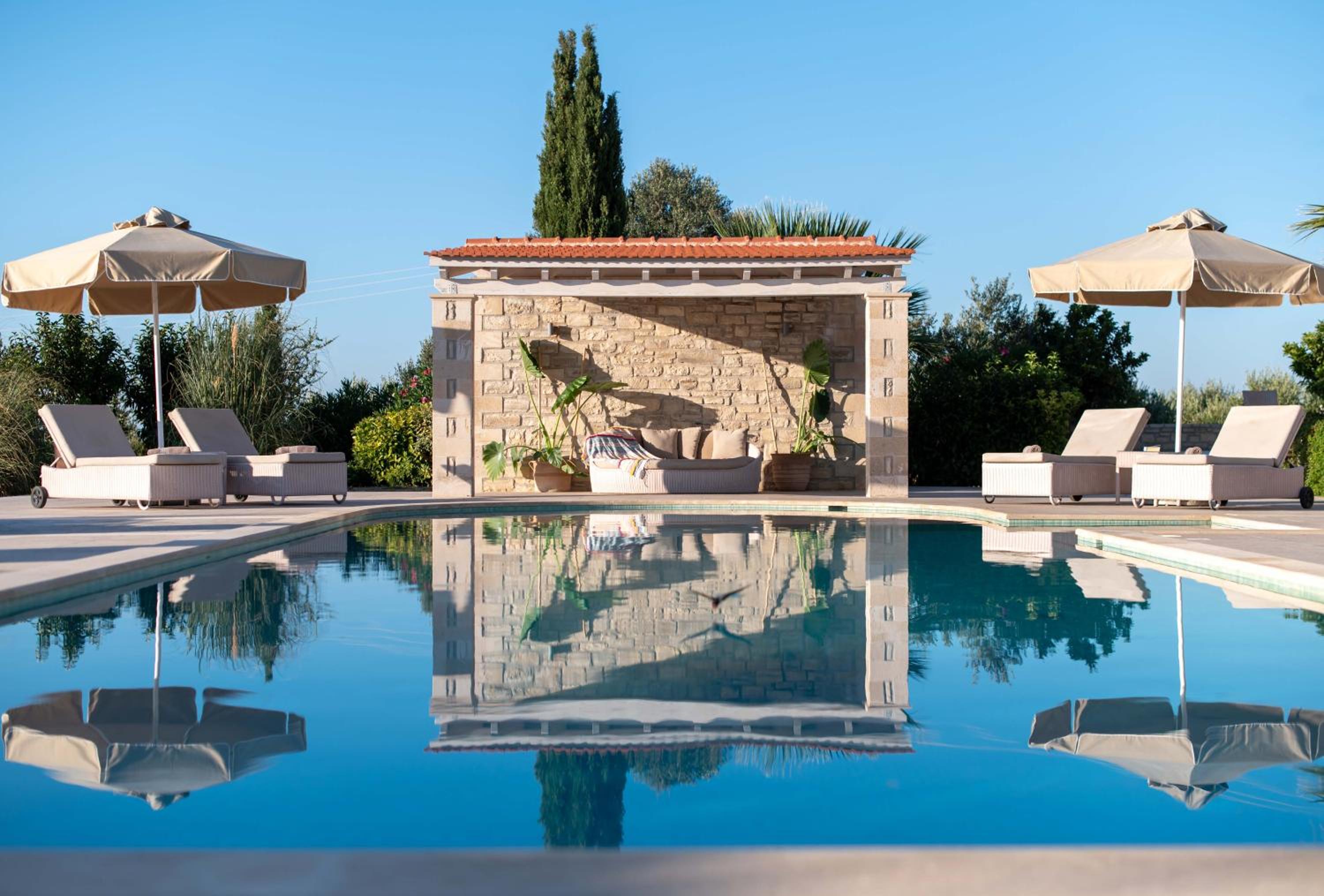 Villa Elia, By Hellocrete