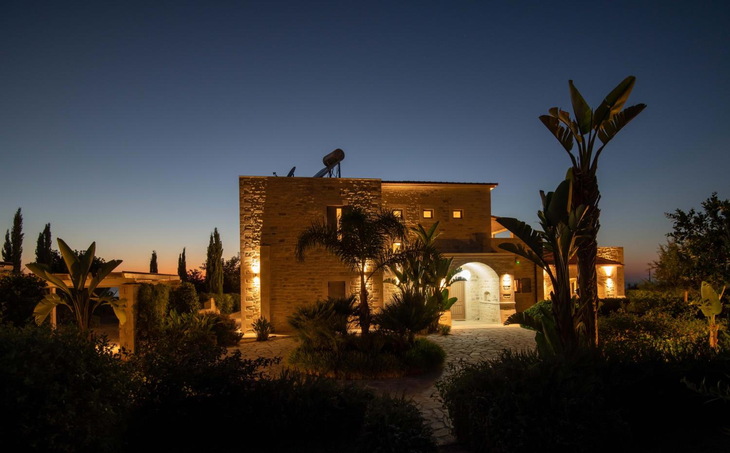 Villa Elia, By Hellocrete